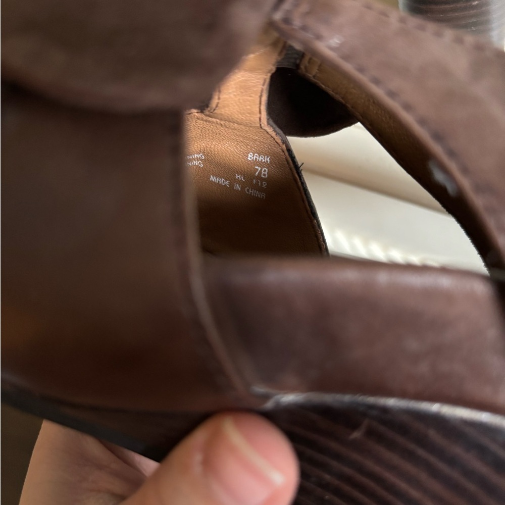 Earthies Brown Leather Bow wedges size 7 - Picture 8 of 8